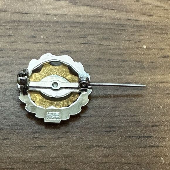 Vintage LADIES AUXILIARY VFW 40 Years Sterling Enamel Pin Verterans Foreign Wars - Picture 6 of 8